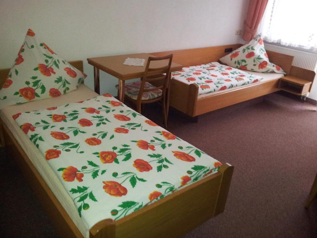 Moselhotel Waldeck ブルゲン 部屋 写真