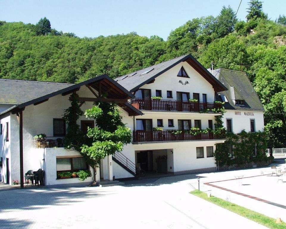 Moselhotel Waldeck ブルゲン エクステリア 写真